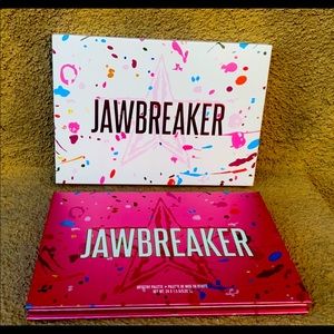100% authentic Jeffree Star Eyeshadow Pallet!